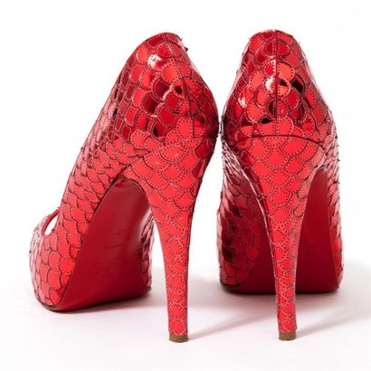 null Christian Louboutin - Noémie LENOIR

Escarpins Christian Louboutin à plateforme...