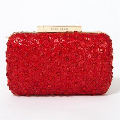 null Elie Saab - Elie SAAB

Pochette clutch rouge avec paillettes rouge et chaîne,...