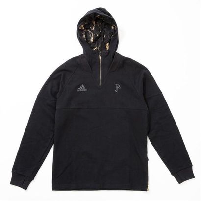 null Adidas & Paul Pogba- Paul POGBA

Sweat noir à capuche marque Adidas, collection...