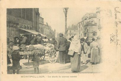 null 18 CARTES POSTALES LES MARCHES : Province. Dont" Reims-Place des Marchés (colorisée),...