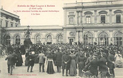 null 186 CARTES POSTALES MARNE : La Ville de Reims. Dont" Perspective de la rue Cérès...