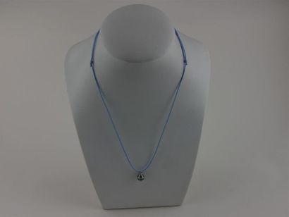 null PERLE de TAHITI
Collier cordon bleu à noeuds coulissants
Diam. perle : 8/9 mm
Long....