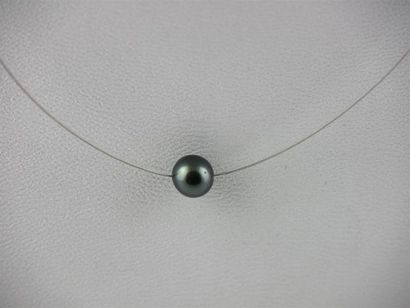 null PERLE de TAHITI 
Collier câble et fermoir argent
Diam. perle : 8.5 mm
Long....