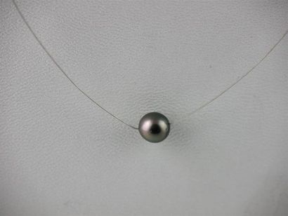 null PERLE de TAHITI 
Collier câble et fermoir en argent
Diam. perle : 8.4 mm
Long....