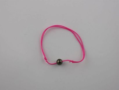 PERLE de TAHITI Bracelet rose fluo à noeuds...