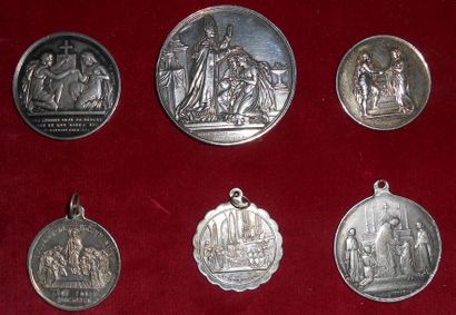null Lot de 6 médailles Religieuses, en argent.
3 Médailles de Mariage dont Depuymaurin...