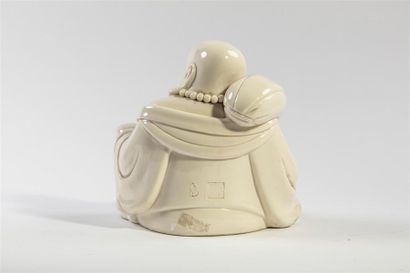 null CHINE XXème siècle
Bouddha portant son sac de richesse sur l'épaule en terre...