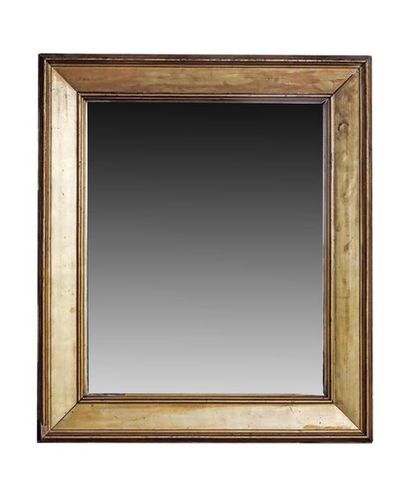 null MIROIR rectangulaire en bois mouluré doré
80 x 67 cm