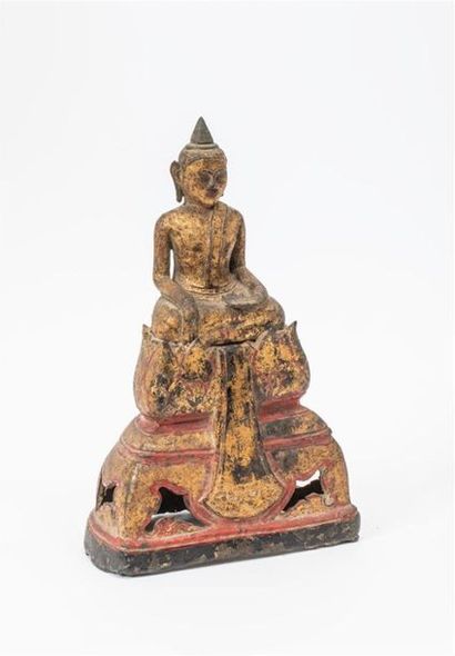 null BIRMANIE XIXème siècle
Bouddha en position de la prise de la terre en témoin...
