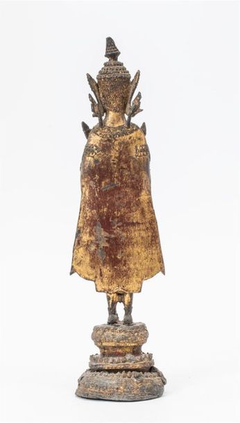 null THAILANDE, Ratanakosin- Fin XIXe siècle
Statuette de bouddha en bronze laqué...