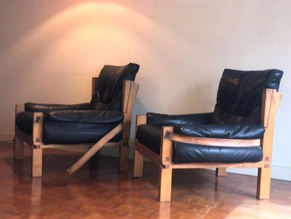 null CHAPO Pierre (1927-1987)
Paire de fauteuils confortables modèle S15 structure...