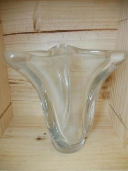 null Vase en verre soufflé translucide à trois côtés
H : 25 cmv