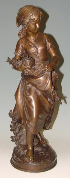 Mathurin MOREAU (1822-1912) Jeune fille aux oisillons. Epreuve en bronze. H: 45 ...