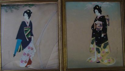 Deux soies peintes représentant des femmes....