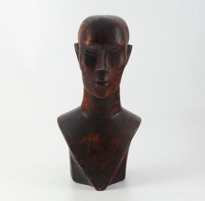 null Buste anthropomorphe (mannequin ?) en bois patiné
H. 40 cm
