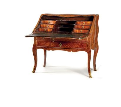 Secrétaire de pente Slope secretary in rosewood and violet wood (all sides) with...