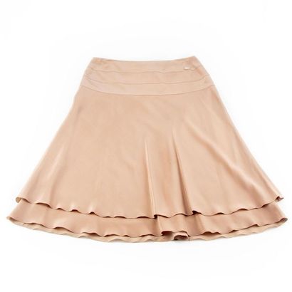 CHANEL CHANEL
Beige silk satin skirt with double ruffles
T36