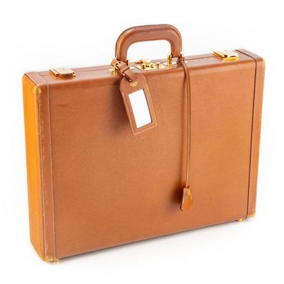 HERMES - Vintage HERMES - Vintage
Attached case in natural leather - bell key and...