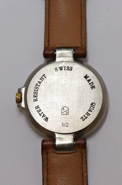 DUNHILL - Vintage DUNHILL - Vintage
Millemium steel man's watch. Dial with gilded...