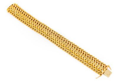 Bracelet ruban Yellow gold ribbon bracelet
Weight: 41.3 g.