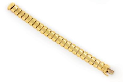 Bracelet Bracelet en or jaune 18 K à maillons articulés et 3 maillons supplémentaires
Poids...