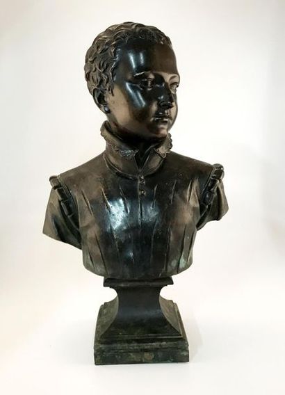 D'APRÈS BOSIO D'après BOSIO
Portrait d'Henri IV enfant en buste
Bronze
H. : 56 cm...