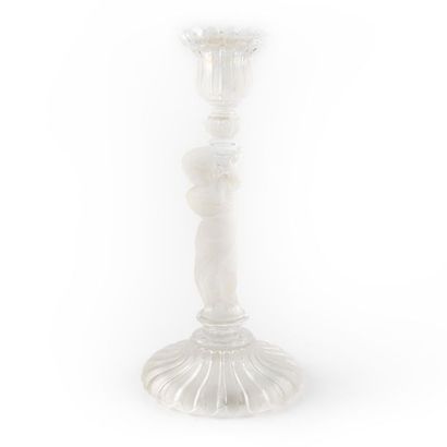 BACCARAT BACCARAT
Candlestick in transparent and frosted crystal, the was chiselled...