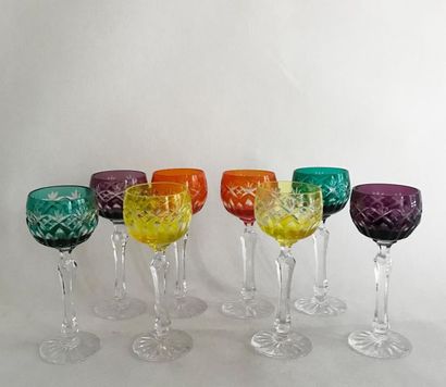 SAINT LOUIS SAINT LOUIS kind of 
Suite of eight small glasses with feet out of cut...