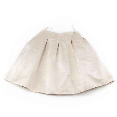 CHANEL CHANEL
Beige duchess satin skirt
T36