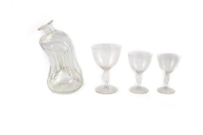 null Serving part of crystal glasses with twisted stem in the spirit of Lalique....