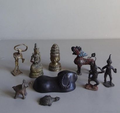 null ASIA and others Set
of metal statuettes representing characters, animals or...