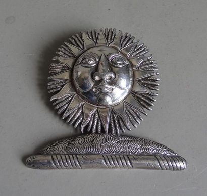 null Silver plated metal decorative sconce in the shape of a Sun
Probably South American
work...