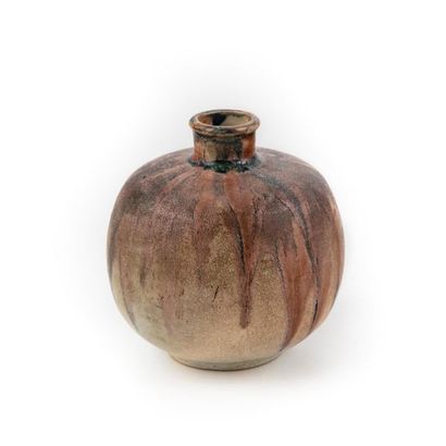 GREBER Charles GREBER - XXth
Small brown enamelled stoneware ball vase with dripping...