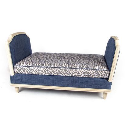 null Bench seat with two uprights in grey lacquered wood FREY
fabric in embroidered
linen...
