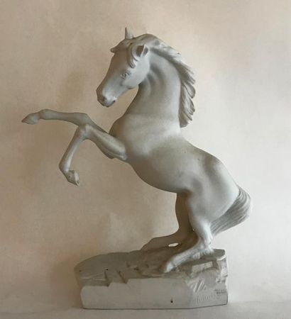 THARAUD LIMOGES - Manufacture THARAUD
Statuette in biscuit representing a rearing
horse...