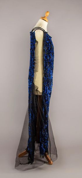 null Robe du soir, haute couture, vers 1920-1925, robe tunique fendue sur les côtés...