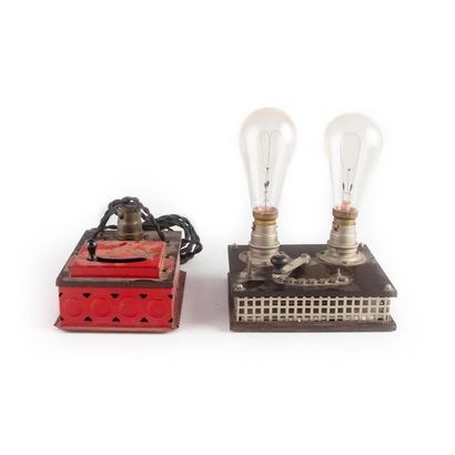  HORNBY lot de 2 Rhéostats ( modèle à deux lampes (présentes) et une lampe (manquante)...