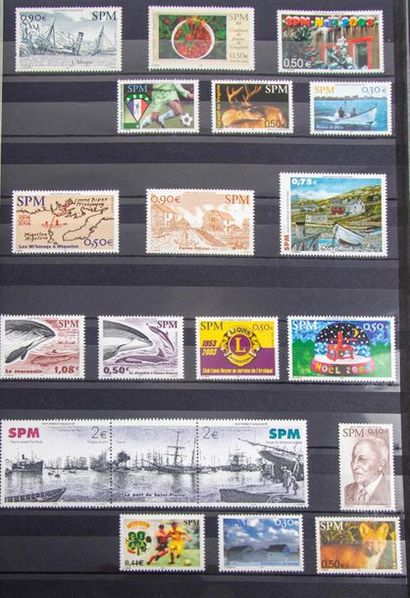 null Ensemble de timbres neufs, St Pierre et Miclon, Conseil de l'Europe, Unesco,...