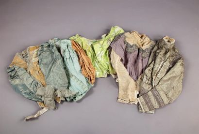 null Eléments de costumes tirés de la garde-robe d'une élégante, 1880-1910 environ,...