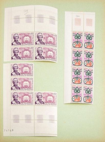 null Fort lot de timbres neufs de 1972 à 2002
(pochette beige)