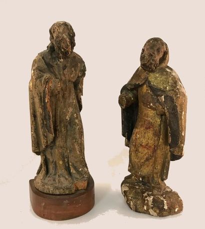 null Two gilded wooden sculptures representing Saints 
XVIIIth
H.: 25 cm 
Accidents...