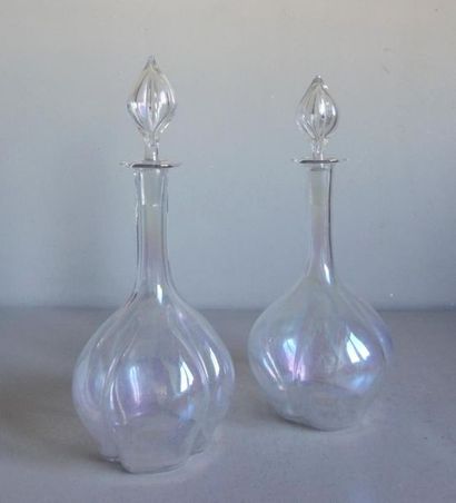 null MURANO (?)
Pair of blown glass decanters with an animated rumen.
White streaks...