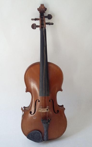 null French violin Emile BLONDELET whose mark it bears in iron.
Label inside: Blondelet...