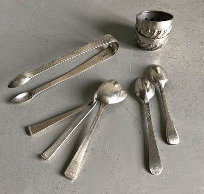 null Set of five small silver spoons (mismatched) of various models. A sugar tongs...