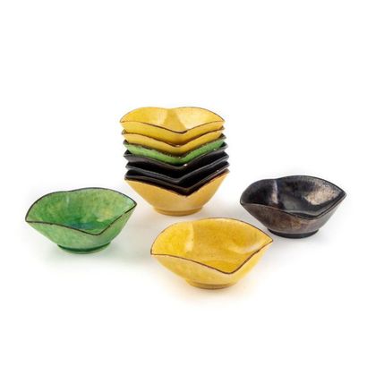 null Set of ten small square-section ramekins in glazed earthenware. Circa 1950
L....
