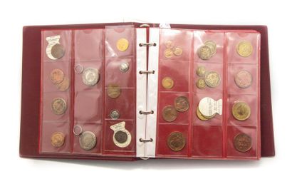 null Album de monnaies anciennes comprenant notamment :
5 centimes 1854 A 
1 pièce...