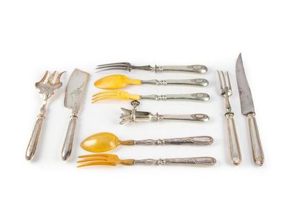 null Set of mismatched silver plated metal cutlery including : salad cutlery - carving...