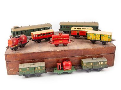 null BLZ and Hornby, gauge 0, Lot of trains including a BLZ 1B1 711 SNCF locomotive,...