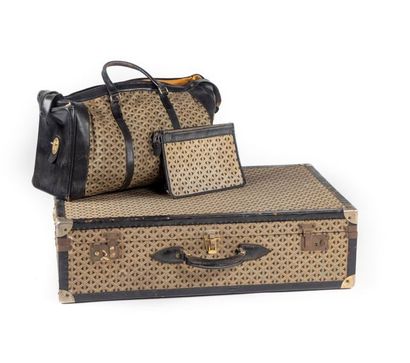 GOYARD Maison GOYARD - Vintage
Ensemble de bagages composé de : une malle - un sac...