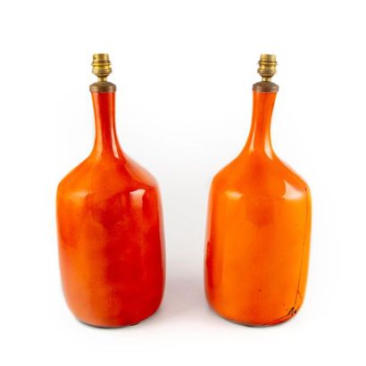RUELLAND Jacques RUELLAND
Paire de lampes bouteille "B17" en céramique émaillée orange
Signé...